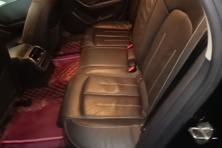 Used Audi A6L 2018 30th Anniversary Edition 35 TFSI Fashion Model Left Rear Seat