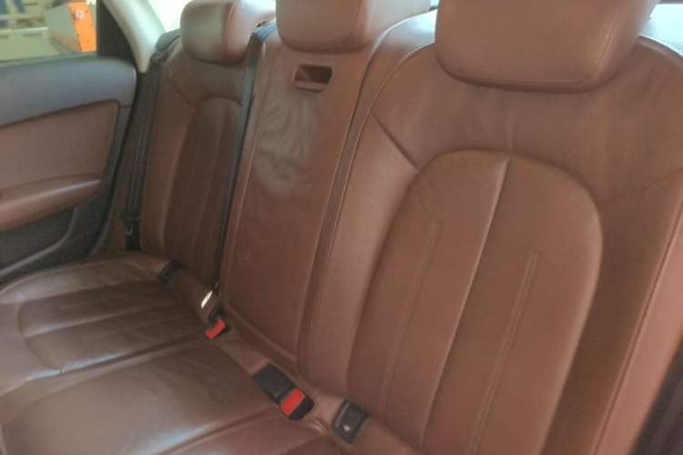 Used Audi A6L 2018 30th Anniversary Edition 35 TFSI Fashion Model Left Rear Seat