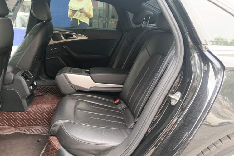 Used Audi A6L 2018 30th Anniversary Edition 45 TFSI quattro Sport model Left Rear Seat