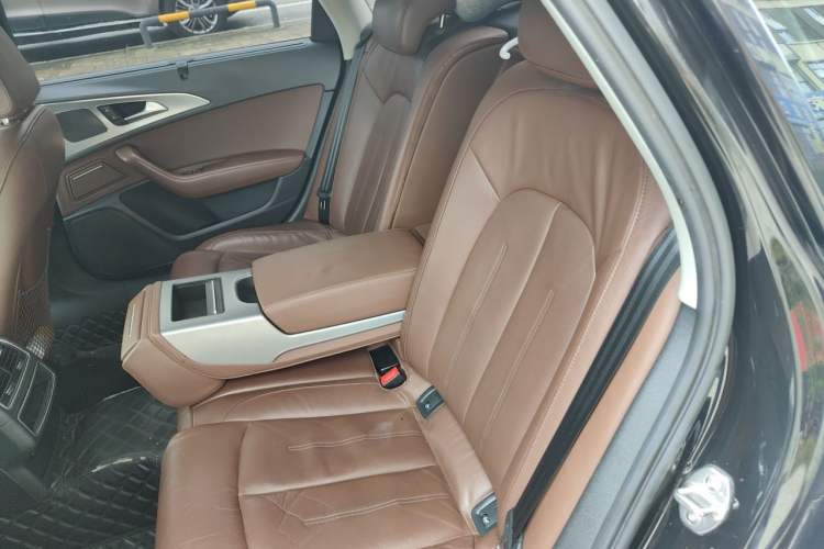 Used Audi A6L 2018 30th Anniversary Edition 35 TFSI Fashion Model Left Rear Seat