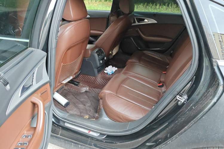 Used Audi A6L 2018 30th Anniversary Edition 45 TFSI quattro Sport model Left Rear Seat