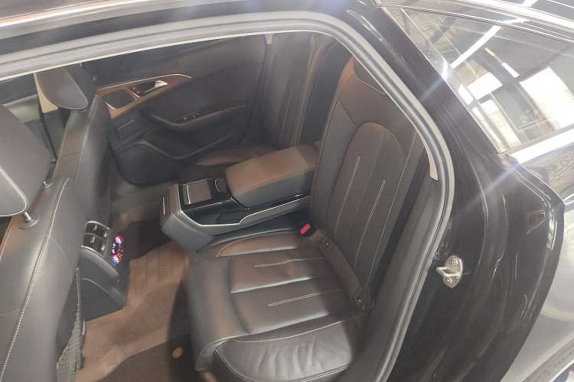 Used Audi A6L 2018 30th Anniversary Edition 30 FSI Style Model Left Rear Seat