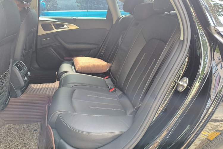 Used Audi A6L 2018 30th Anniversary Edition 35 TFSI Fashion Model Left Rear Seat