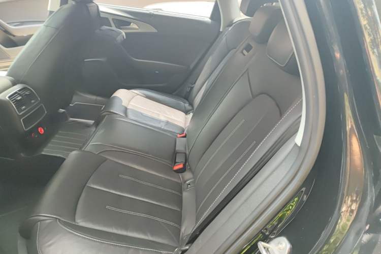 Used Audi A6L 2018 30th Anniversary Edition 35 TFSI Fashion Model Left Rear Seat