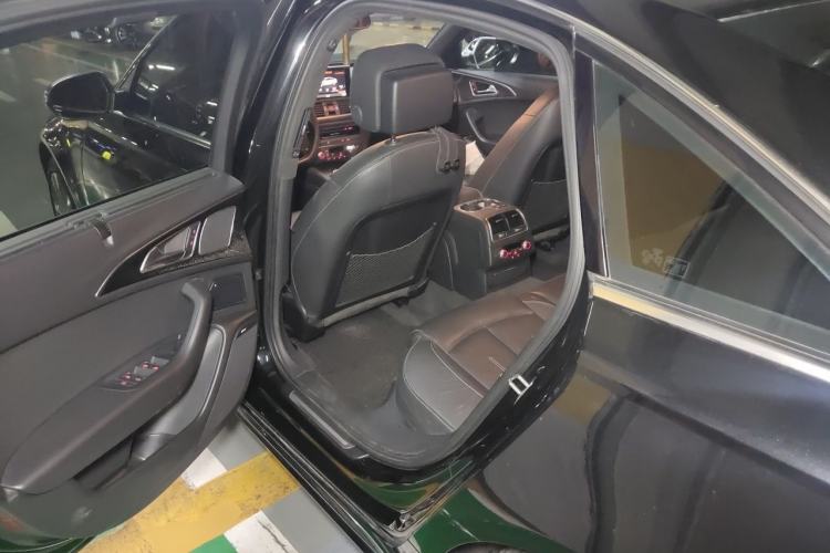 Used Audi A6L 2018 30th Anniversary Edition 45 TFSI quattro Sport model Left Rear Seat