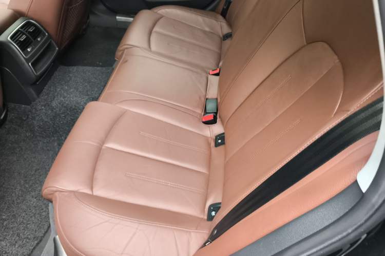 Used Audi A6L 2018 30th Anniversary Edition 35 TFSI Fashion Model
