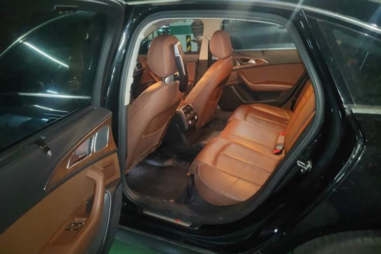 Used Audi A6L 2018 30th Anniversary Edition 35 TFSI Fashion Model Left Rear Seat