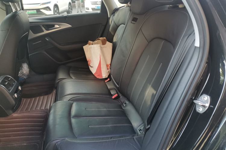 Used Audi A6L 2018 30th Anniversary Edition 35 TFSI Fashion Model Left Rear Seat