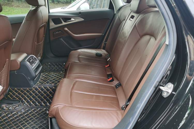Used Audi A6L 2018 30th Anniversary Edition 35 TFSI Fashion Model Left Rear Seat