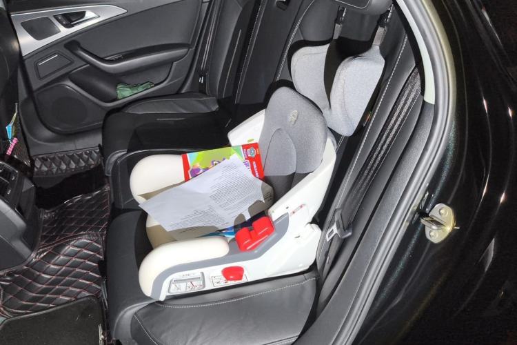 Used Audi A6L 2018 30th Anniversary Edition 35 TFSI Fashion Model Left Rear Seat
