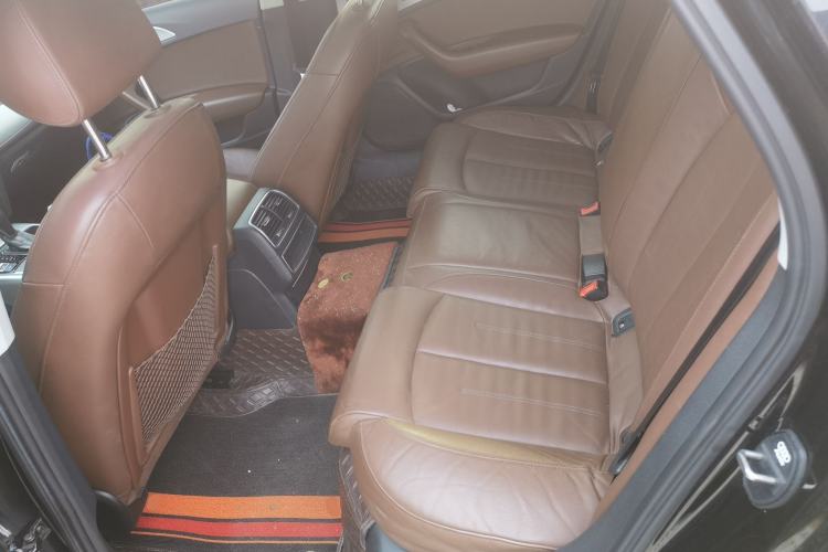 Used Audi A6L 2018 30th Anniversary Edition 35 TFSI Fashion Model Left Rear Seat