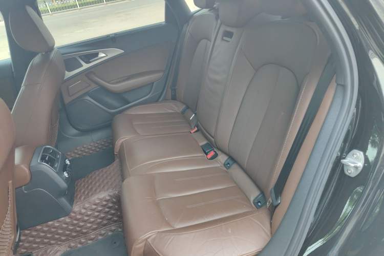 Used Audi A6L 2018 30th Anniversary Edition 45 TFSI quattro Sport model Left Rear Seat