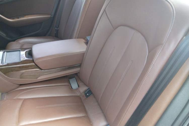 Used Audi A6L 2018 30th Anniversary Edition 45 TFSI quattro Sport model Left Rear Seat