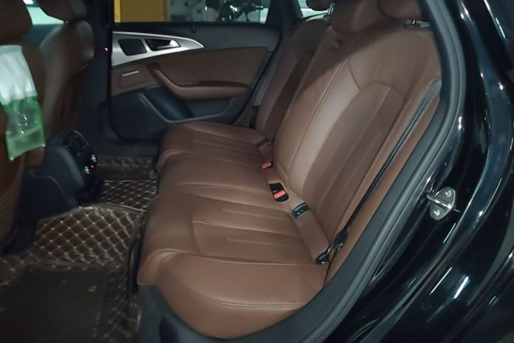 Used Audi A6L 2018 30th Anniversary Edition 45 TFSI quattro Sport model Left Rear Seat