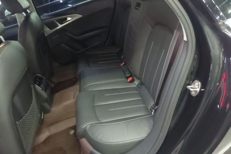 Used Audi A6L 2018 30th Anniversary Edition 35 TFSI Fashion Model Left Rear Seat