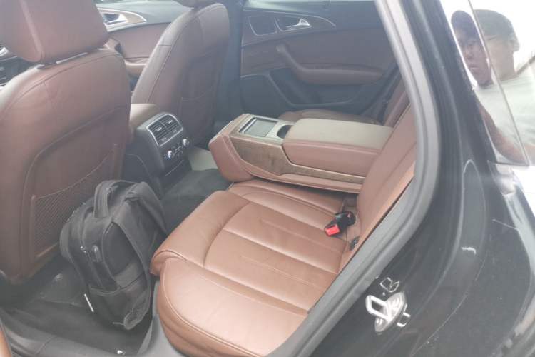 Used Audi A6L 2018 30th Anniversary Edition 45 TFSI quattro Sport model Left Rear Seat
