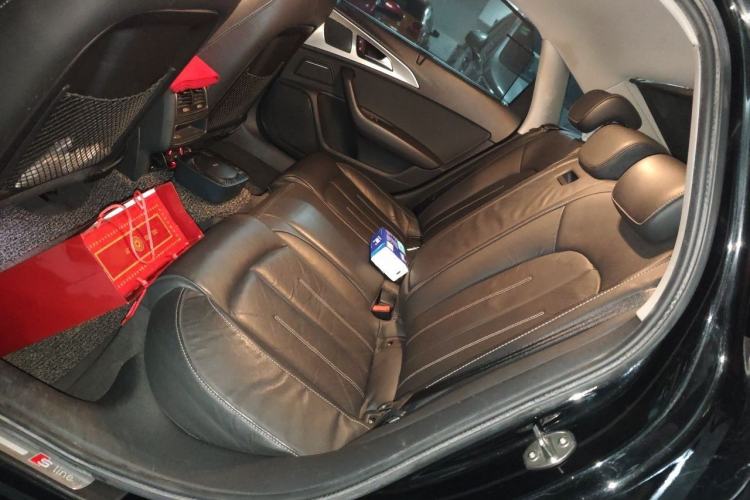 Used Audi A6L 2018 30th Anniversary Edition 35 TFSI Fashion Model Left Rear Seat