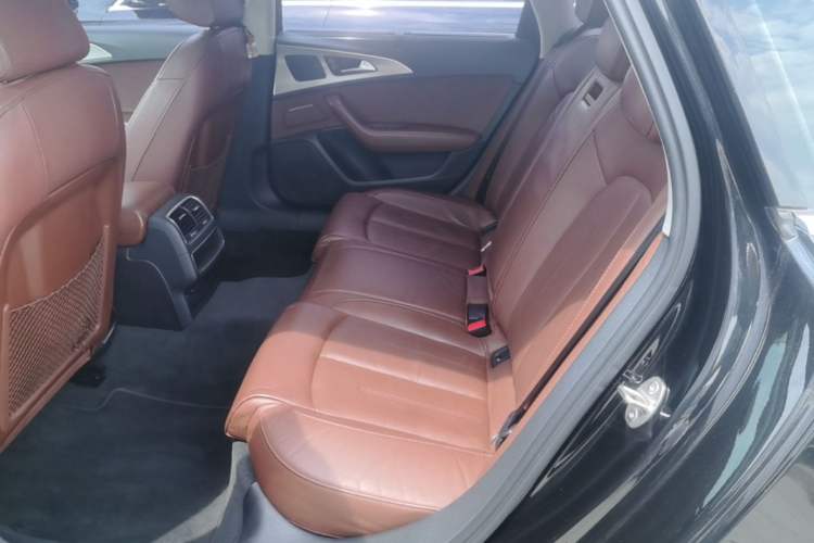 Used Audi A6L 2018 30th Anniversary Edition 35 TFSI Fashion Model Left Rear Seat