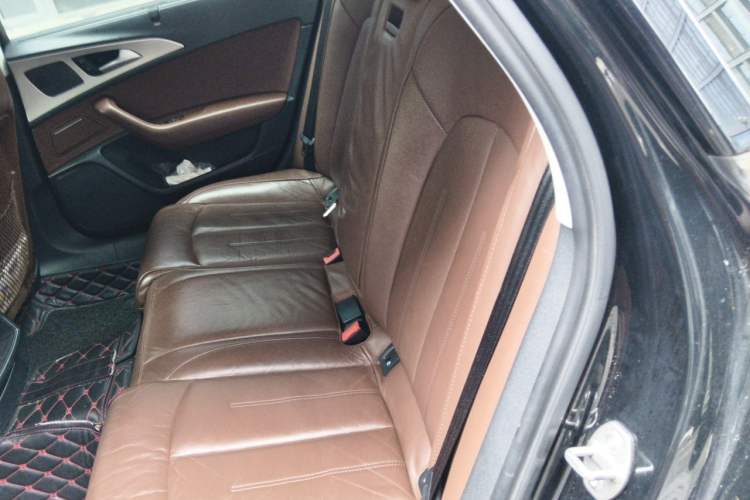 Used Audi A6L 2018 30th Anniversary Edition 35 TFSI Fashion Model Left Rear Seat