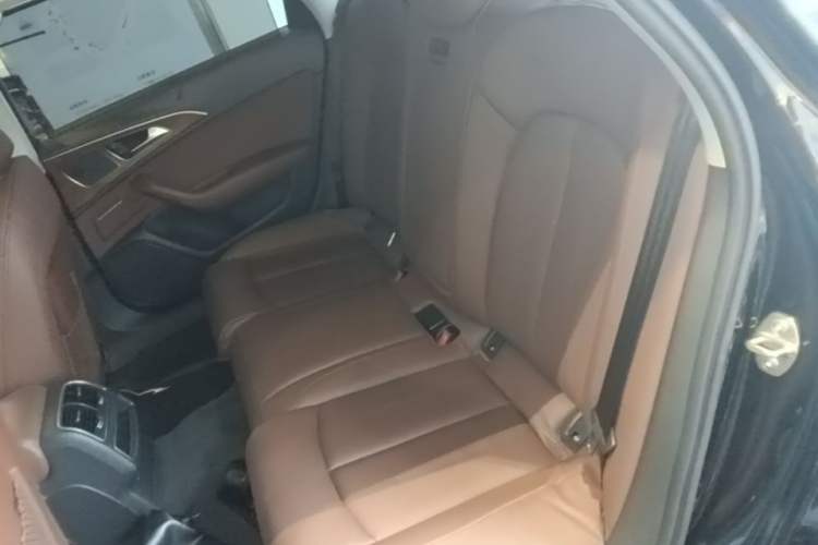 Used Audi A6L 2018 30th Anniversary Edition 35 TFSI Fashion Model Left Rear Seat