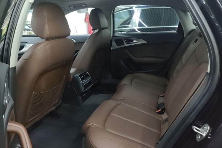 Used Audi A6L 2018 30th Anniversary Edition 35 TFSI Fashion Model Left Rear Seat