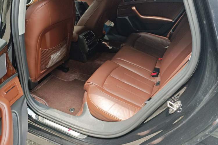 Used Audi A6L 2018 30th Anniversary Edition 35 TFSI Fashion Model Left Rear Seat