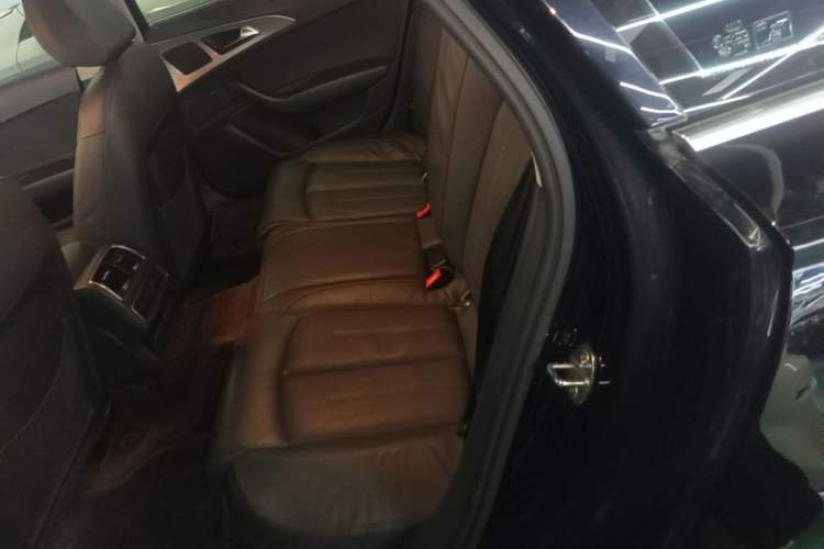 Used Audi A6L 2018 30th Anniversary Edition 35 TFSI Fashion Model Left Rear Seat