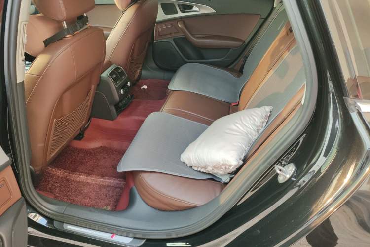 Used Audi A6L 2018 30th Anniversary Edition 35 TFSI Fashion Model Left Rear Seat