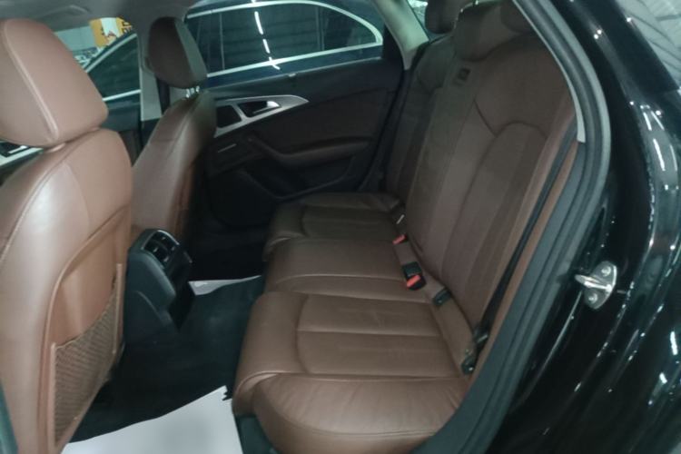 Used Audi A6L 2018 30th Anniversary Edition 35 TFSI Fashion Model Left Rear Seat