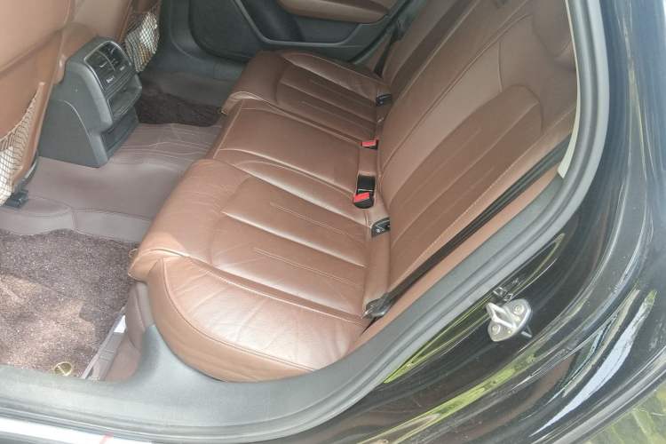 Used Audi A6L 2018 30th Anniversary Edition 35 TFSI Fashion Model Left Rear Seat