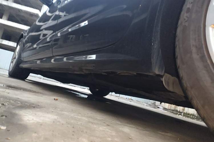 Used Audi A6L 2018 30th Anniversary Edition 30 FSI Style Model Left Side Sill