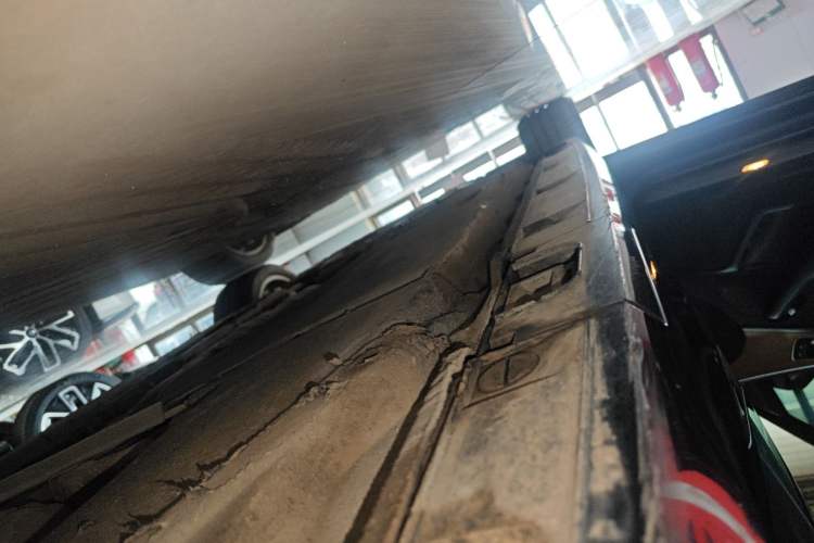 Used Audi A6L 2018 30th Anniversary Edition 30 FSI Style Model Left Side Sill