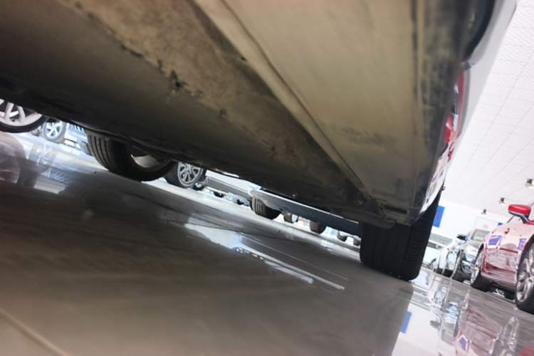 Used Audi A6L 2018 30th Anniversary Edition 35 TFSI Fashion Model Left Side Sill