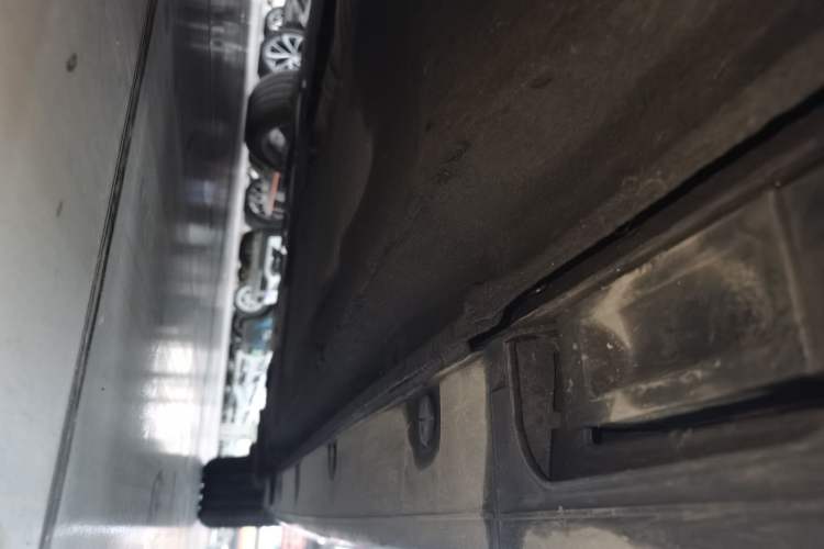 Used Audi A6L 2018 30th Anniversary Edition 35 TFSI Fashion Model Left Side Sill