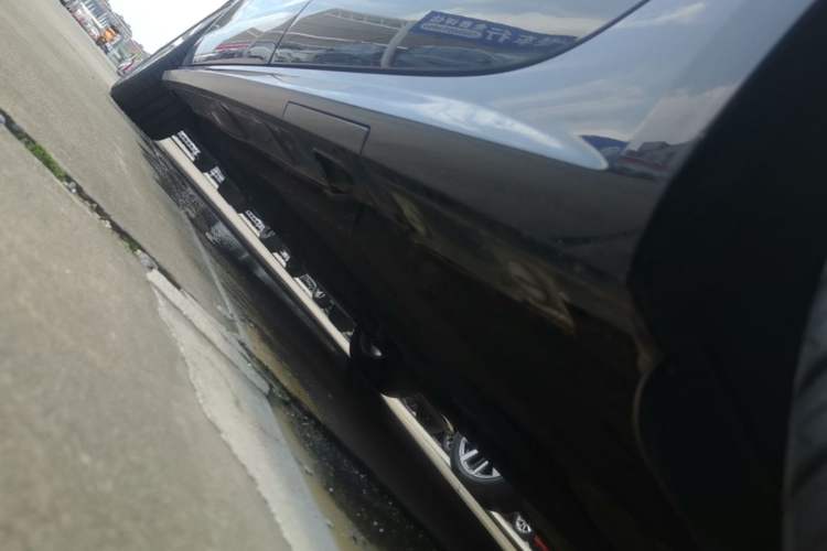 Used Audi A6L 2018 30th Anniversary Edition 35 TFSI Fashion Model Left Side Sill
