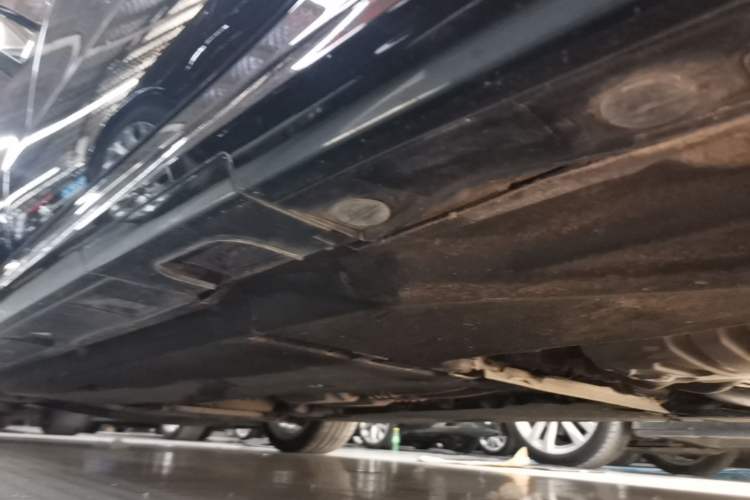 Used Audi A6L 2018 30th Anniversary Edition 45 TFSI quattro Luxury Model Left Side Sill