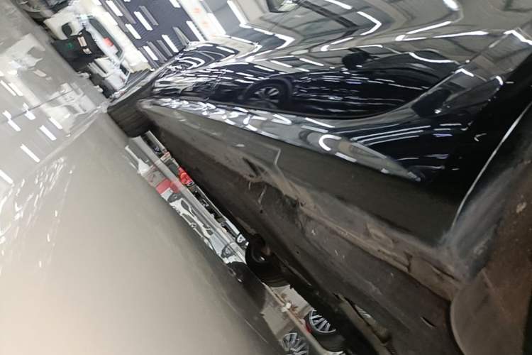 Used Audi A6L 2018 30th Anniversary Edition 35 TFSI Fashion Model Left Side Sill