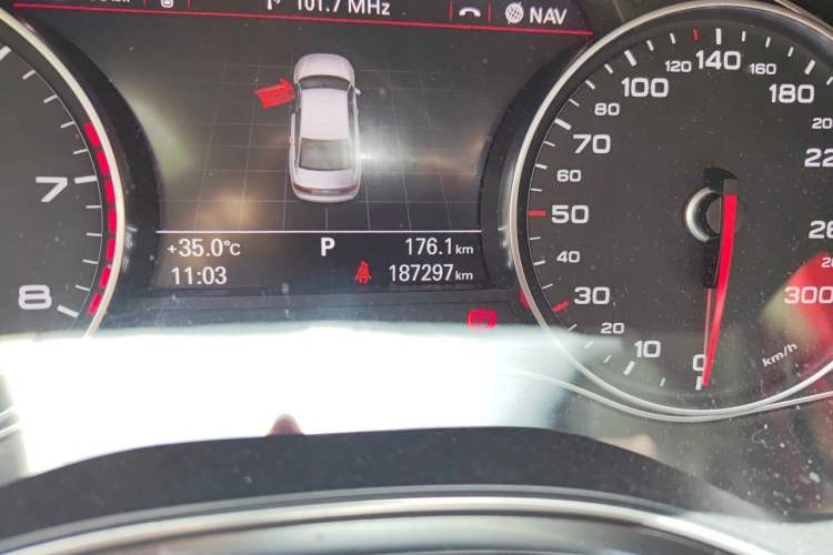 Used Audi A6L 2018 30th Anniversary Edition TFSI Trendy Model Odometer Close Up
