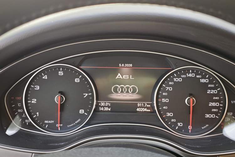 Used Audi A6L 2018 30th Anniversary Edition 30 FSI Style Model Odometer Close Up