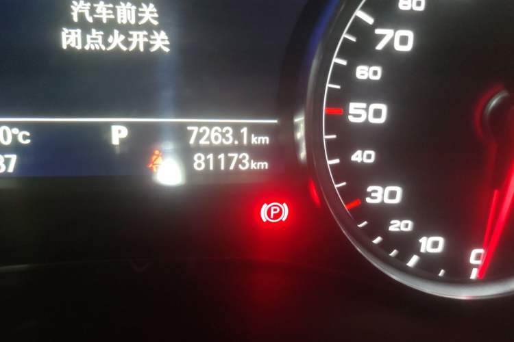 Used Audi A6L 2018 30th Anniversary Edition 35 TFSI Fashion Model Odometer Close Up