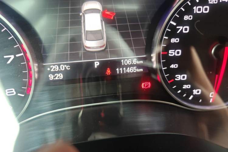 Used Audi A6L 2018 30th Anniversary Edition 35 TFSI Sport Edition Odometer Close Up