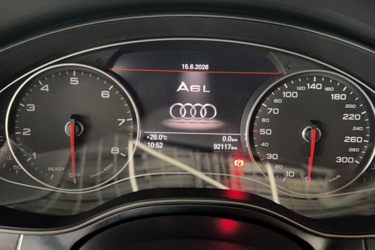 Used Audi A6L 2018 35 TFSI Collector's Edition Odometer Close Up