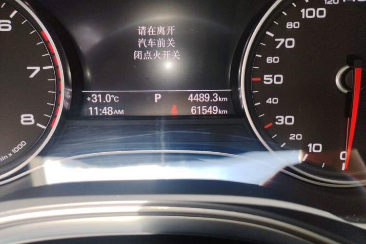 Used Audi A6L 2018 30th Anniversary Edition 45 TFSI quattro Luxury Model Odometer Close Up