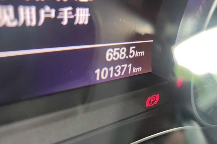 Used Audi A6L 2018 30th Anniversary Edition 45 TFSI quattro Sport model Odometer Close Up