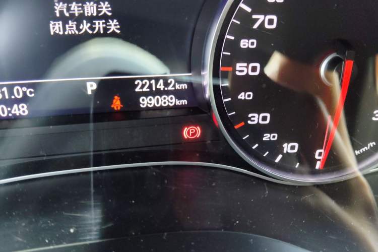Used Audi A6L 2018 30th Anniversary Edition 35 TFSI Sport Edition Odometer Close Up