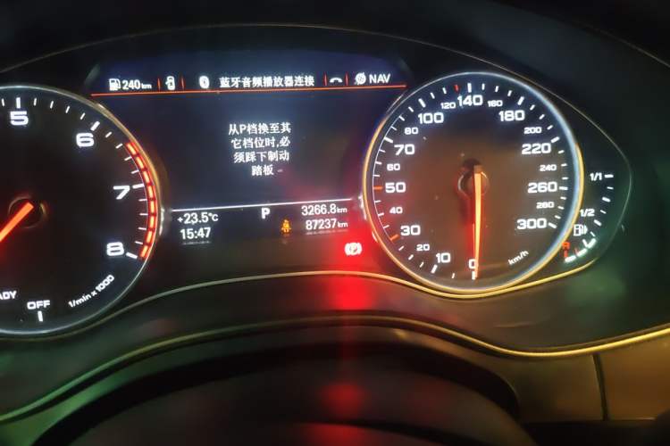 Used Audi A6L 2018 30th Anniversary Edition 45 TFSI quattro Sport model Odometer Close Up