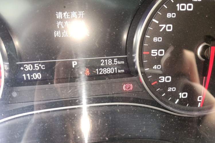 Used Audi A6L 2018 30th Anniversary Edition 45 TFSI quattro Sport model Odometer Close Up