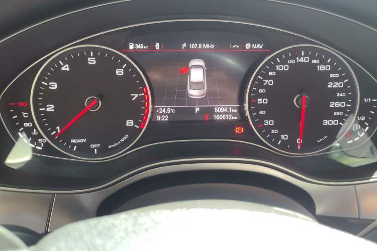 Used Audi A6L 2018 30th Anniversary Edition 35 TFSI Fashion Model Odometer Close Up