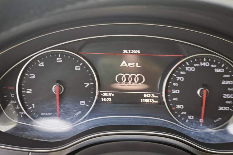 Used Audi A6L 2018 35 TFSI Collector's Edition Odometer Close Up