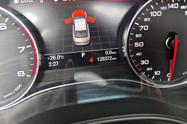 Used Audi A6L 2018 30th Anniversary Edition 45 TFSI quattro Sport model Odometer Close Up